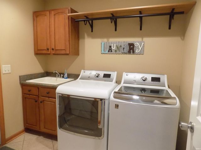 23104 Johnathon Court, Elkhart, IN 46516