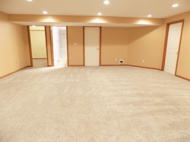 23104 Johnathon Court, Elkhart, IN 46516