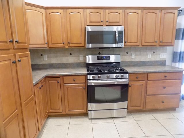 23104 Johnathon Court, Elkhart, IN 46516