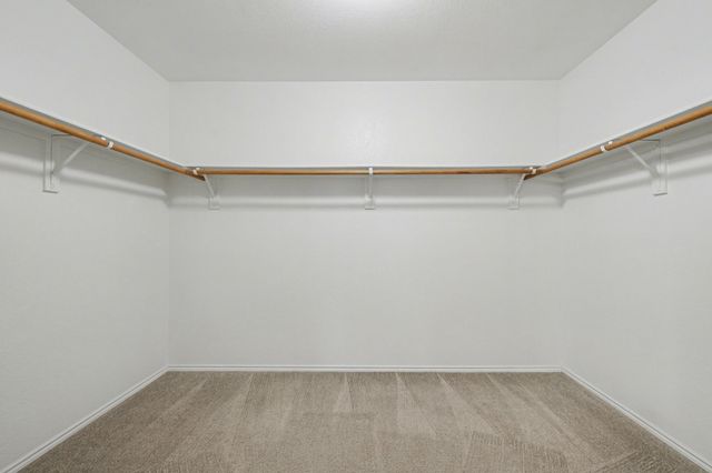 1349 Hillside Drive, Burleson, TX 76028