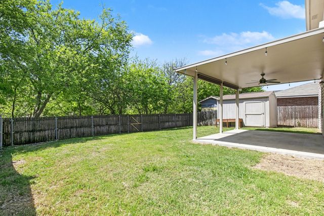 1349 Hillside Drive, Burleson, TX 76028