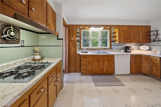 303 Bacon Street, Geddes, NY 13209