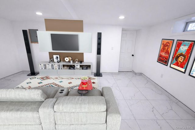 112-16 198th Street, Saint Albans, NY 11412