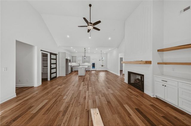 38 Rockhill Lane, Bella Vista, AR 72715