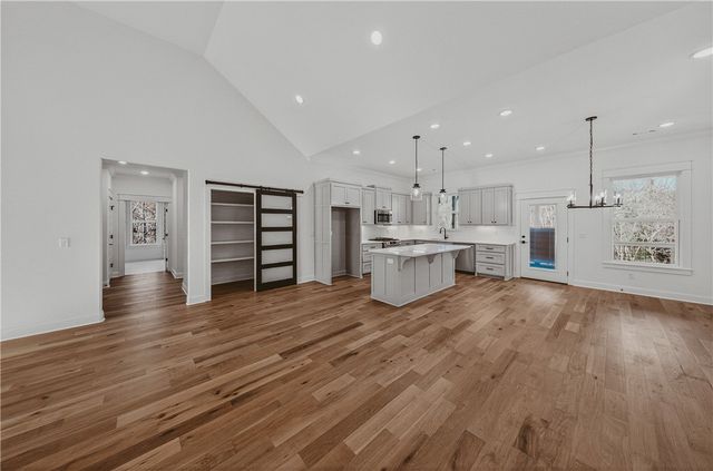 38 Rockhill Lane, Bella Vista, AR 72715