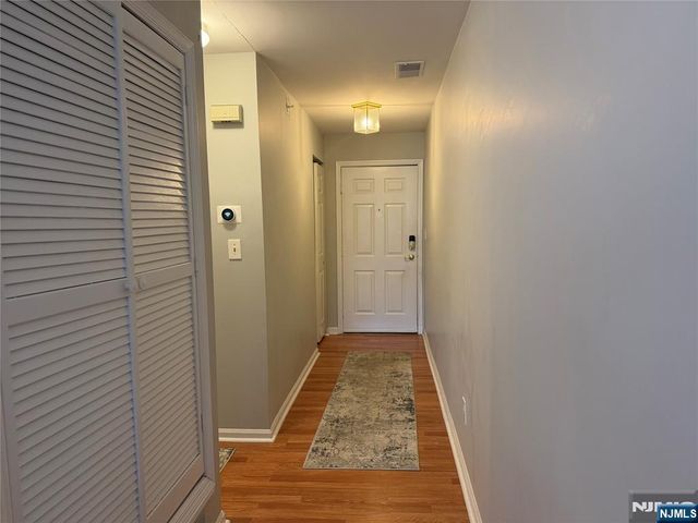 2308 Hemingway Lane 2308, Mahwah, NJ 07430