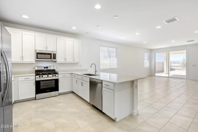 25909 N 171ST Drive, Surprise, AZ 85387