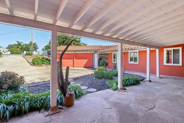 2397 Mira Sol Drive, Vista, CA 92084