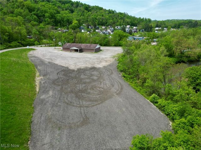 2358 W 23rd Street, Bellaire, OH 43906