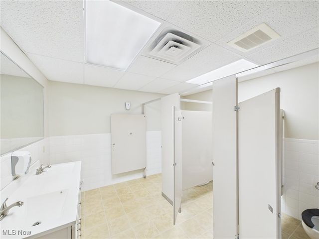 2358 W 23rd Street, Bellaire, OH 43906