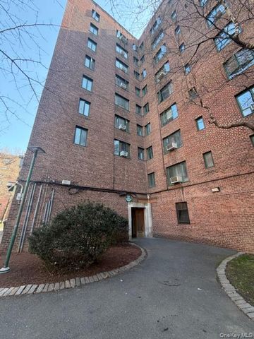 1527 Metropolitan Avenue 3A, Bronx, NY 10462