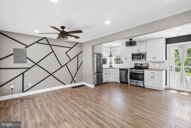 303 COLUMBINE AVE, Millville, NJ 08332