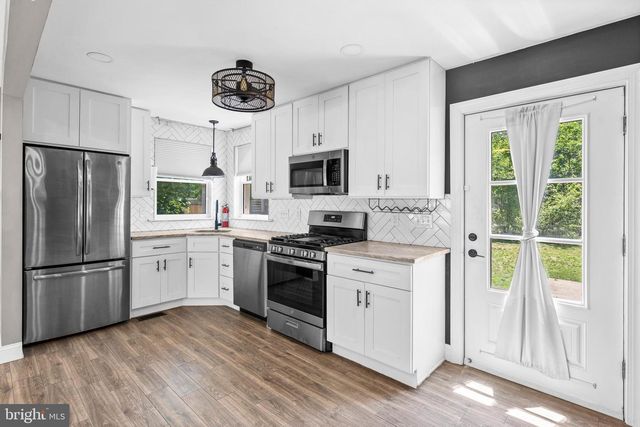 303 COLUMBINE AVE, Millville, NJ 08332
