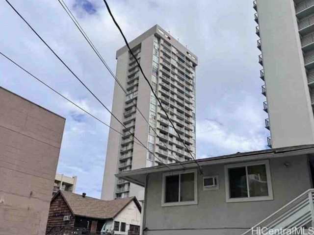 1925 Kalakaua Avenue 707, Honolulu, HI 96815