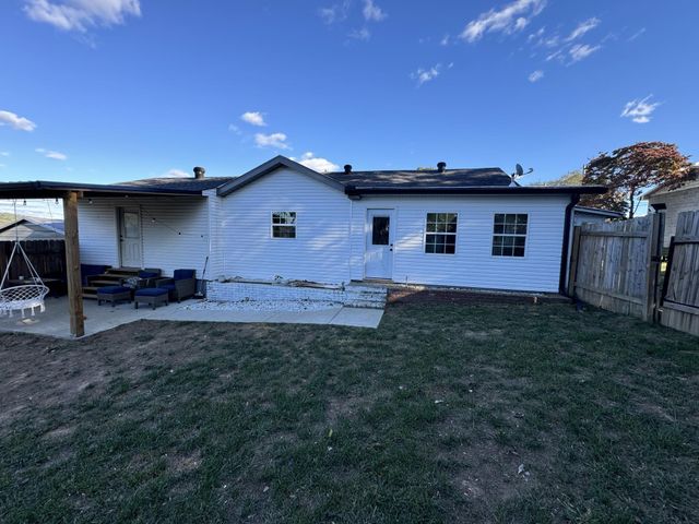 152 Old Lebanon Rd, Carthage, TN 37030