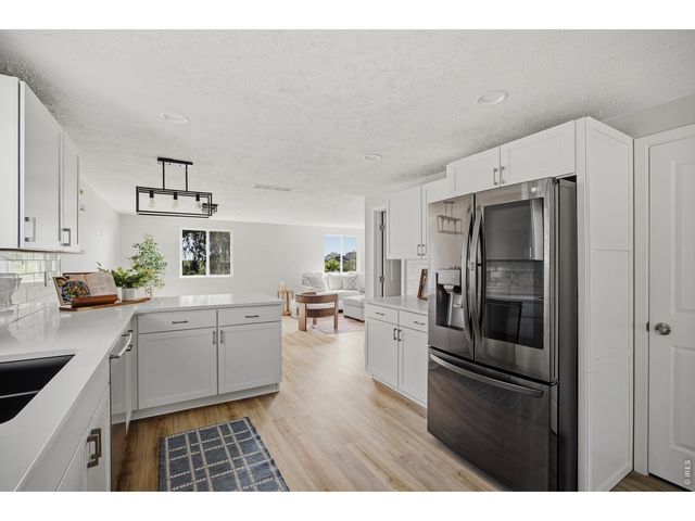 829 Independence Dr, Longmont, CO 80504