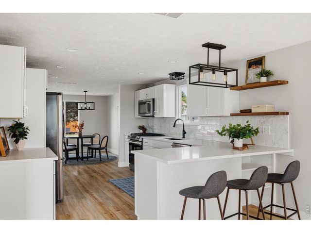 829 Independence Dr, Longmont, CO 80504