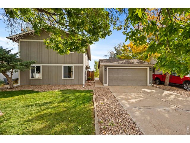 829 Independence Dr, Longmont, CO 80504