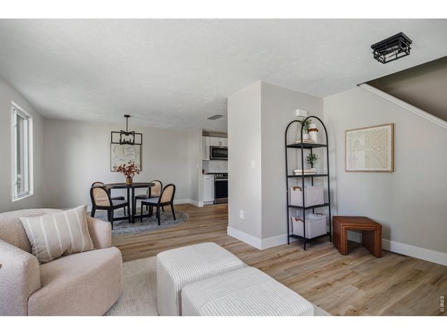 829 Independence Dr, Longmont, CO 80504