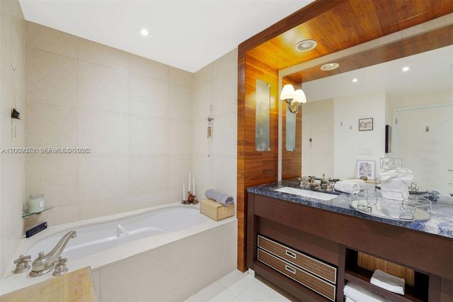 6799 Collins Avenue 804, Miami Beach, FL 33141