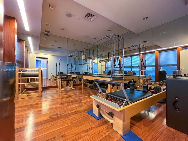 6799 Collins Avenue 804, Miami Beach, FL 33141
