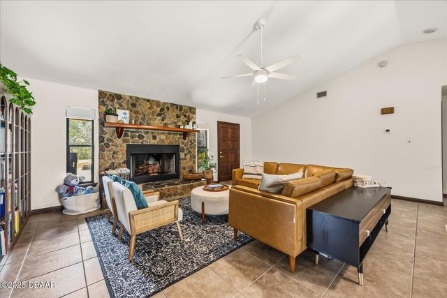 475 Lazy Z Lane, Oak Hill, FL 32759