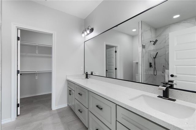 17950 Spruce Street, Combes, TX 78552