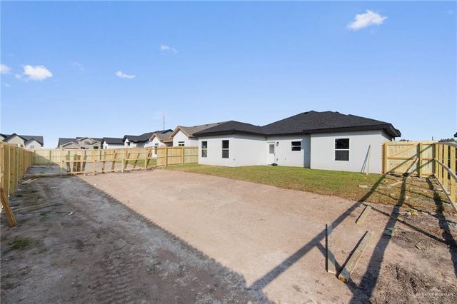 17950 Spruce Street, Combes, TX 78552