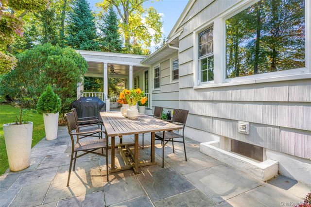 37 Barlow Lane, Rye, NY 10580