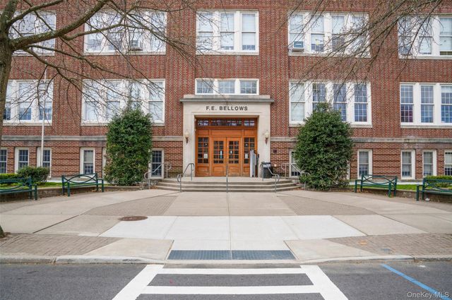 37 Barlow Lane, Rye, NY 10580