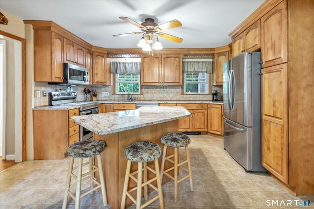 130 Hinman Street, Stratford, CT 06614