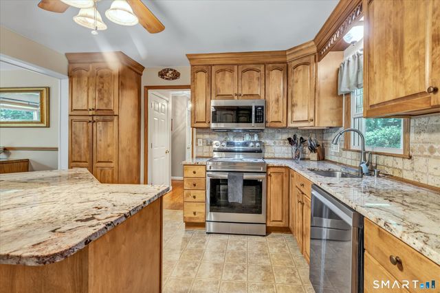 130 Hinman Street, Stratford, CT 06614