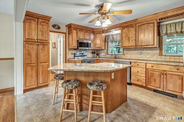 130 Hinman Street, Stratford, CT 06614