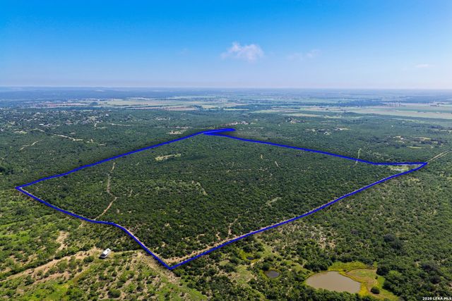 000 Private Road 5754, Castroville, TX 78009