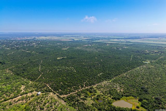 000 Private Road 5754, Castroville, TX 78009