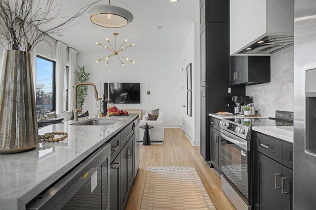 2206 Clarksville Pike, Nashville, TN 37208