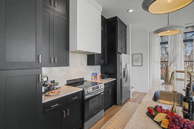 2206 Clarksville Pike, Nashville, TN 37208