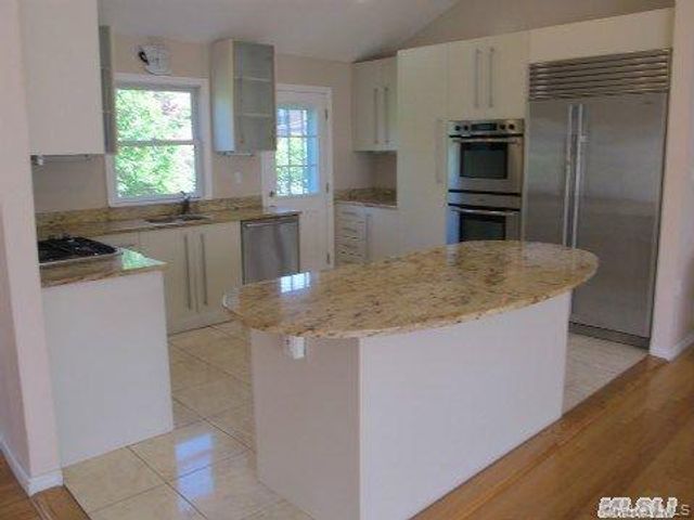 5 elm Street, Great Neck, NY 11021
