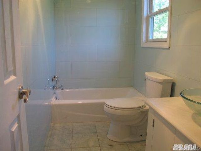 5 elm Street, Great Neck, NY 11021