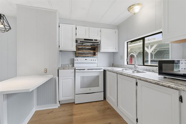 419 SUNRISE BOULEVARD, Polk City, FL 33868