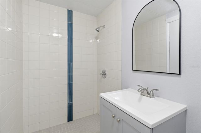 419 SUNRISE BOULEVARD, Polk City, FL 33868