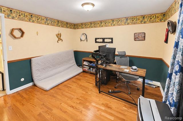 50676 Jefferson Avenue, New Baltimore, MI 48047