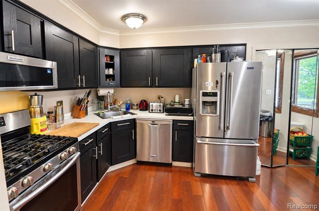 50676 Jefferson Avenue, New Baltimore, MI 48047