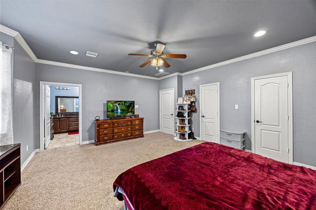 8503 Center Street, Hitchcock, TX 77563