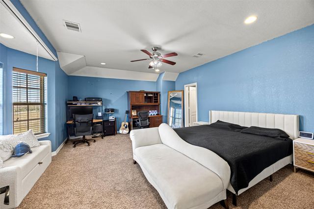 8503 Center Street, Hitchcock, TX 77563