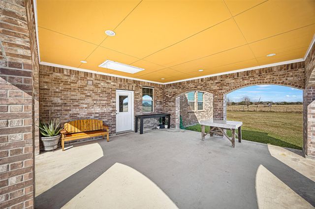 8503 Center Street, Hitchcock, TX 77563