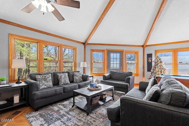 3709 Eagle Lane, Gatlinburg, TN 37738