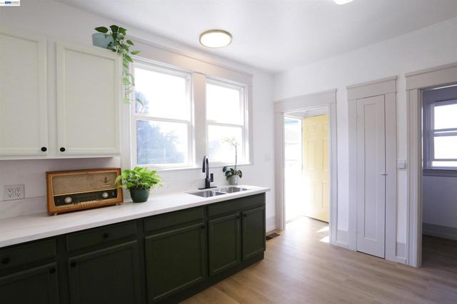 308 Lincoln Ave, Alameda, CA 94501