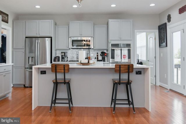 13419 FLEETWOOD DR, Nokesville, VA 20181