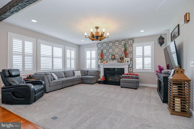 13419 FLEETWOOD DR, Nokesville, VA 20181
